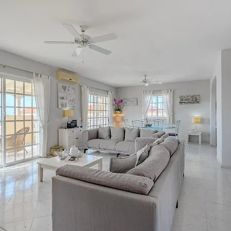 El Yuka , Heated Pool Villa *
