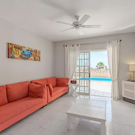 Villa El Yuka , Heated Pool
