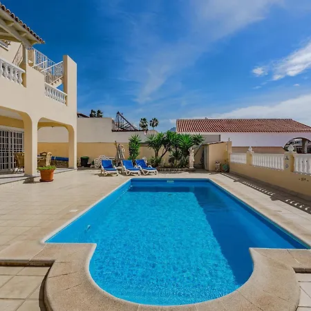 Villa El Yuka , Heated Pool