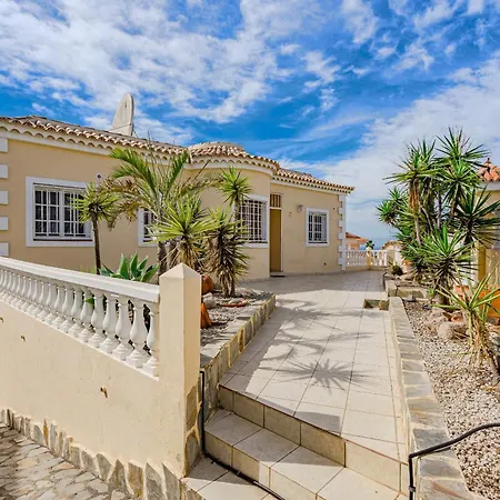 Villa El Yuka , Heated Pool *